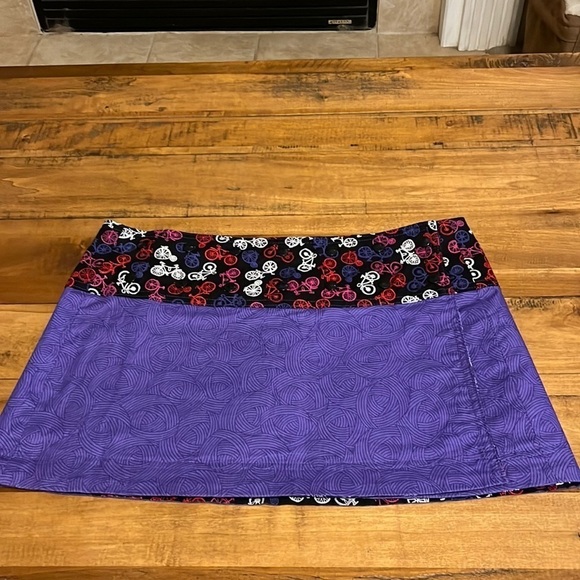 COPY - Sweet Spot adjustable/reversible skirt - Picture 2 of 7